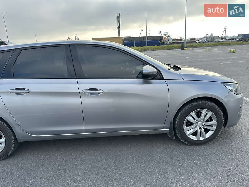 Универсал Peugeot 308 2016 в Львове