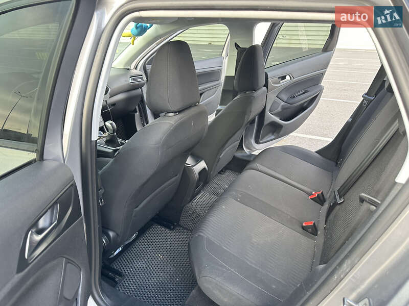 Универсал Peugeot 308 2016 в Львове