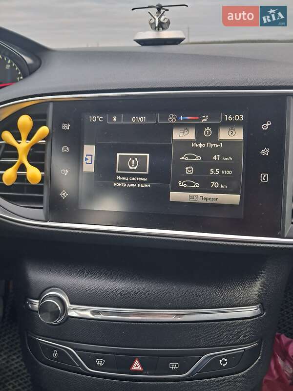 Универсал Peugeot 308 2014 в Дубно