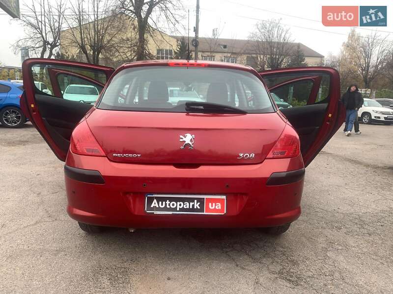 Хэтчбек Peugeot 308 2010 в Виннице
