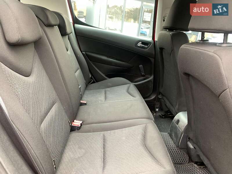 Хэтчбек Peugeot 308 2010 в Виннице