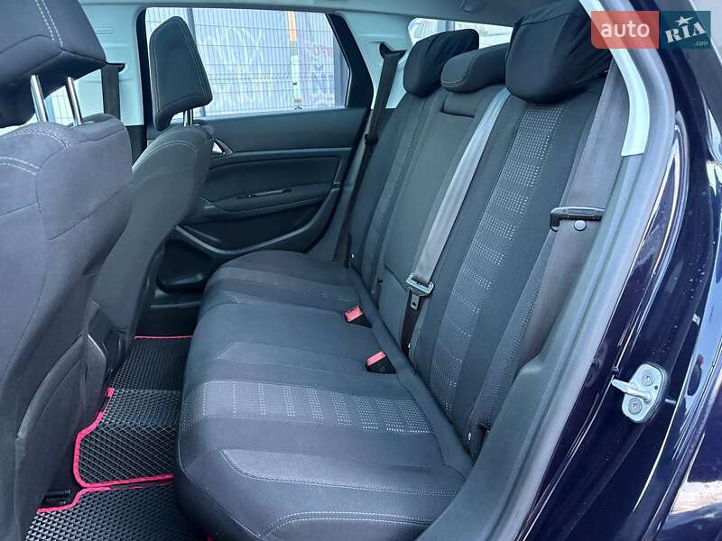 Универсал Peugeot 308 2015 в Виннице фото 19 Универсал Peugeot 308 2015 в Виннице