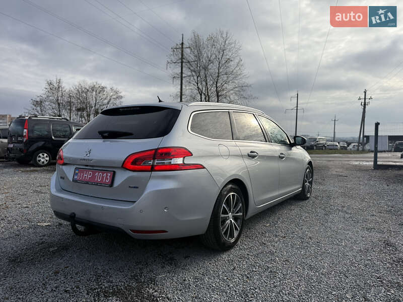 Універсал Peugeot 308 2015 в Рівному
