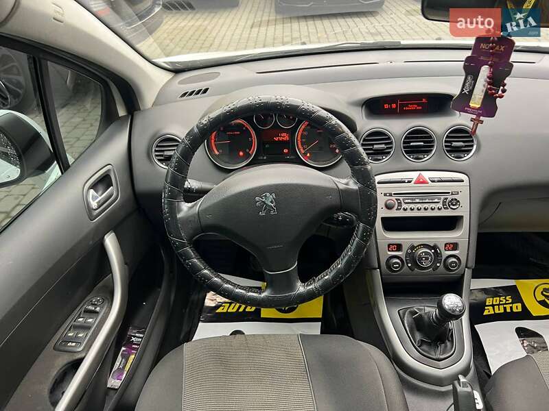 Универсал Peugeot 308 2011 в Ивано-Франковске