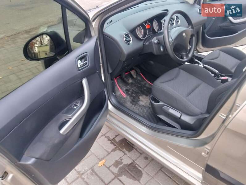 Хэтчбек Peugeot 308 2011 в Сумах фото 31 Хэтчбек Peugeot 308 2011 в Сумах