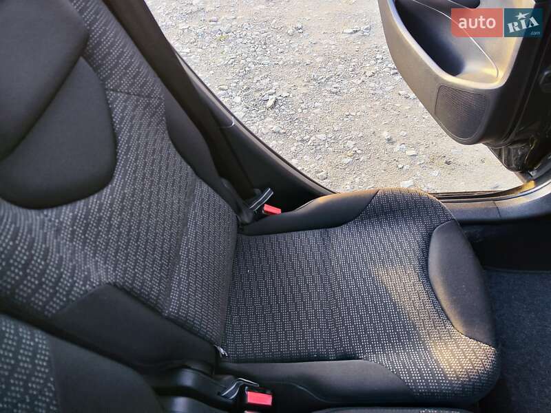 Универсал Peugeot 308 2012 в Львове фото 67 Универсал Peugeot 308 2012 в Львове