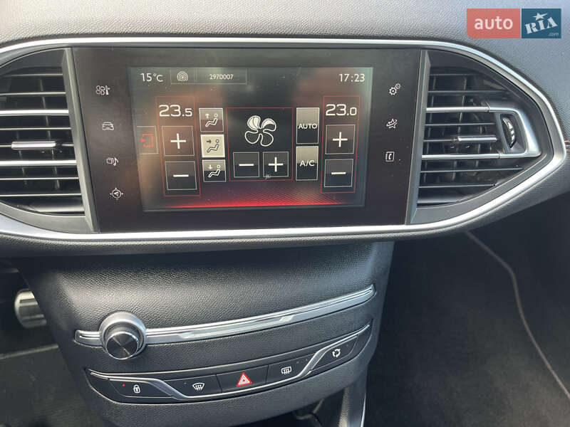 Универсал Peugeot 308 2015 в Стрые