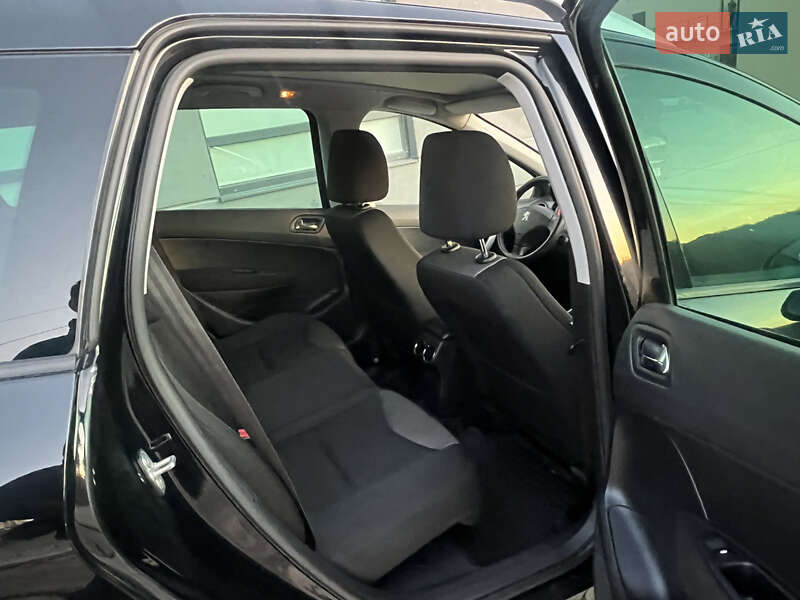 Универсал Peugeot 308 2011 в Тернополе