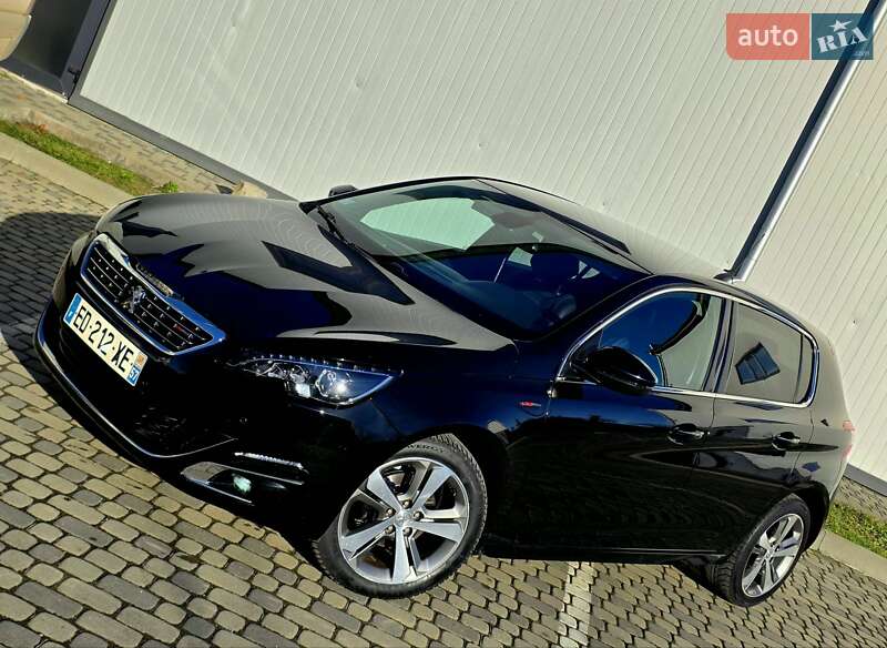 Хэтчбек Peugeot 308 2017 в Ивано-Франковске
