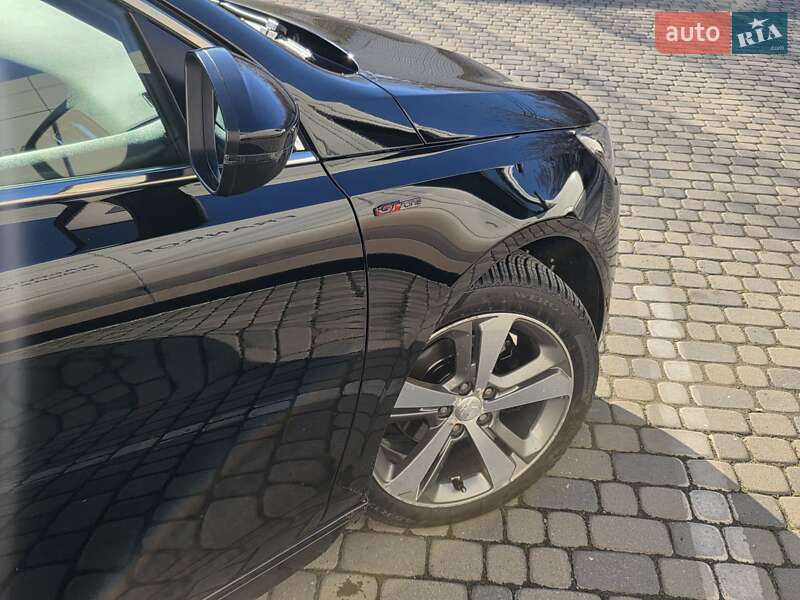 Хэтчбек Peugeot 308 2017 в Ивано-Франковске