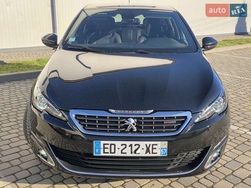 Хэтчбек Peugeot 308 2017 в Ивано-Франковске