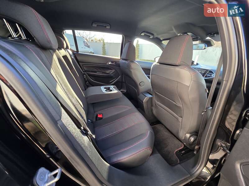 Хэтчбек Peugeot 308 2017 в Ивано-Франковске