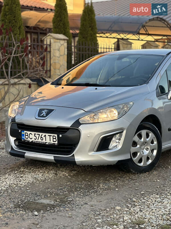 Хэтчбек Peugeot 308 2011 в Коломые