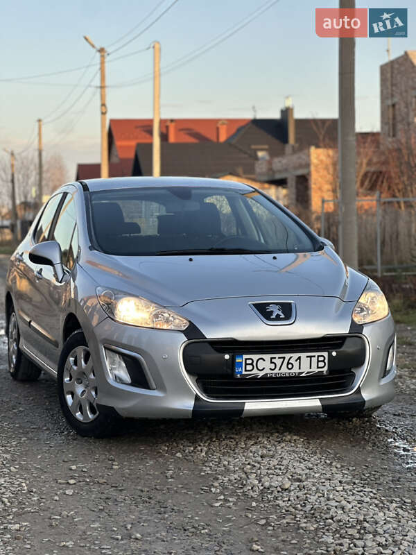 Хэтчбек Peugeot 308 2011 в Коломые