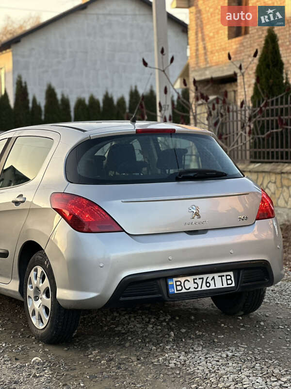 Хэтчбек Peugeot 308 2011 в Коломые