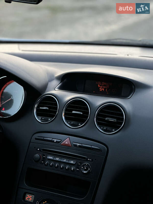 Хэтчбек Peugeot 308 2011 в Коломые