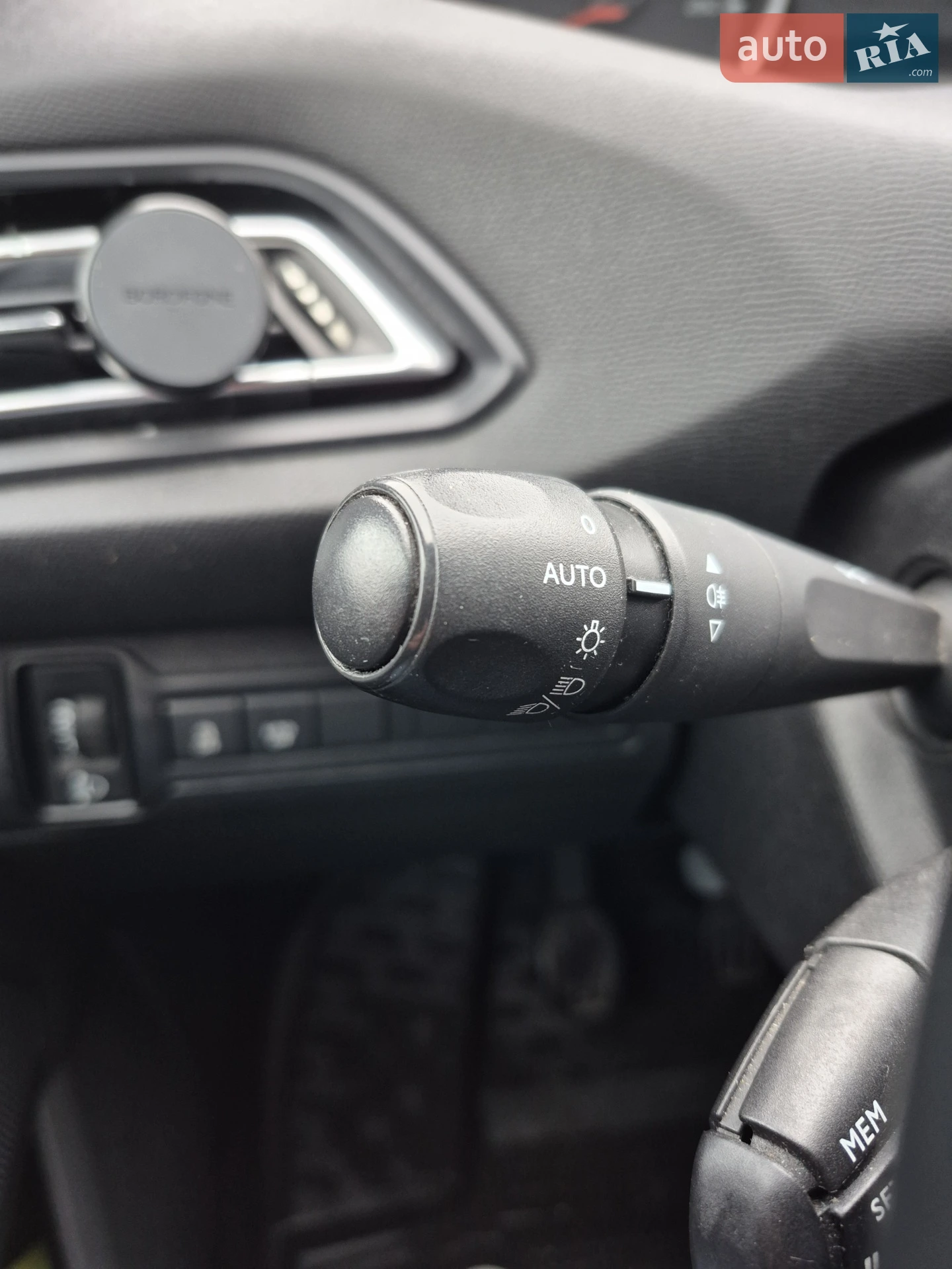 2015 Peugeot 308 - мініатюра 12
