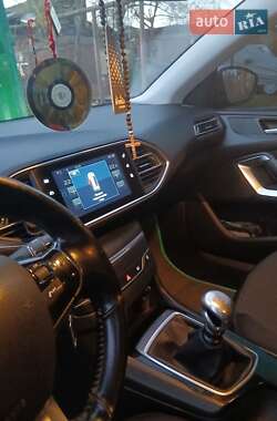 Універсал Peugeot 308 2016 в Жидачові