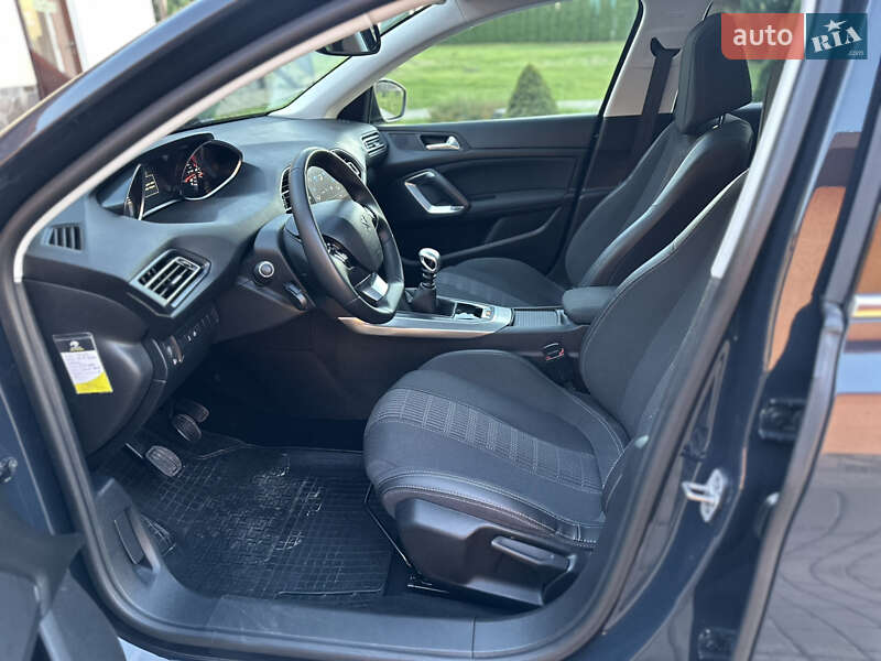 Универсал Peugeot 308 2018 в Бродах