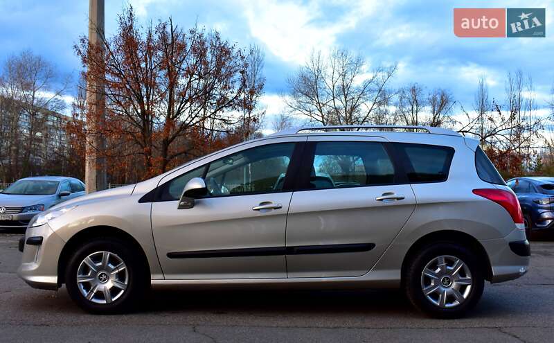 Универсал Peugeot 308 2009 в Киеве