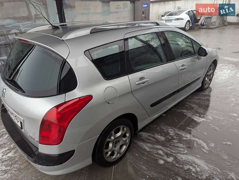 Универсал Peugeot 308 2009 в Здолбунове