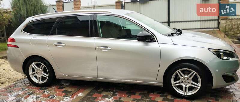 Универсал Peugeot 308 2015 в Волочиске