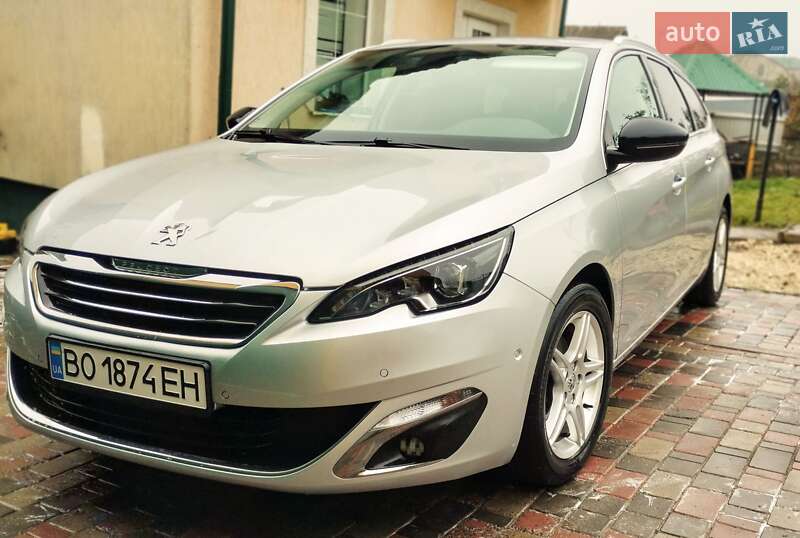Универсал Peugeot 308 2015 в Волочиске