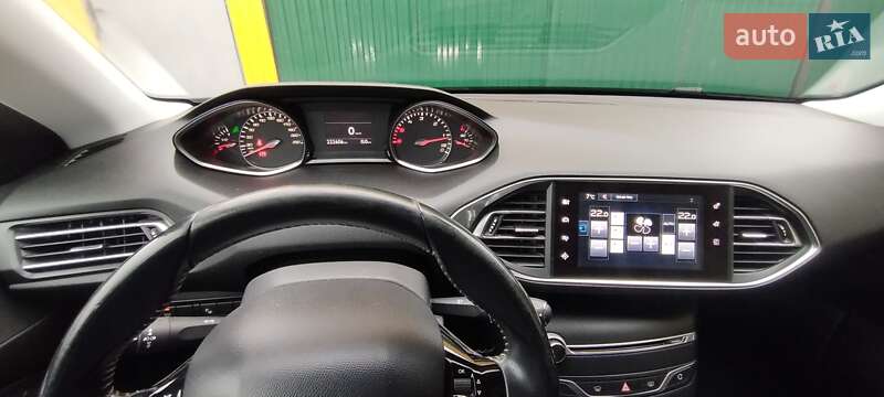 Универсал Peugeot 308 2015 в Волочиске