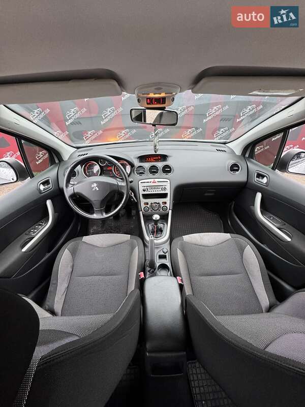 Хэтчбек Peugeot 308 2011 в Сумах