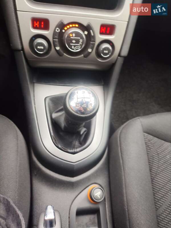 Хэтчбек Peugeot 308 2008 в Луцке фото 18 Хэтчбек Peugeot 308 2008 в Луцке