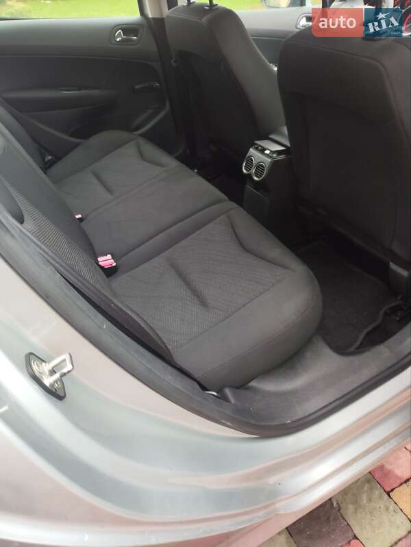 Хэтчбек Peugeot 308 2008 в Луцке фото 24 Хэтчбек Peugeot 308 2008 в Луцке