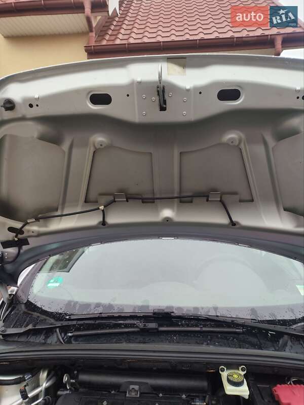 Хэтчбек Peugeot 308 2008 в Луцке фото 31 Хэтчбек Peugeot 308 2008 в Луцке