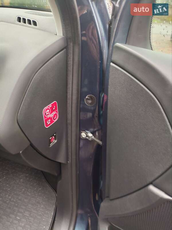 Хэтчбек Peugeot 308 2011 в Луцке