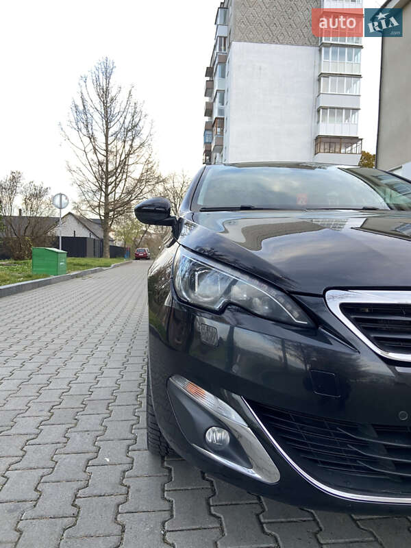 Универсал Peugeot 308 2015 в Звягеле