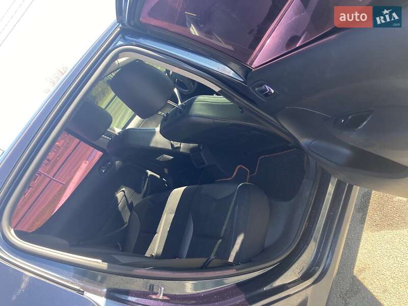 Хэтчбек Peugeot 308 2012 в Киеве