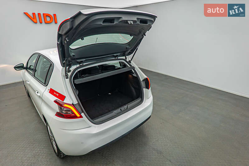 Хэтчбек Peugeot 308 2020 в Киеве