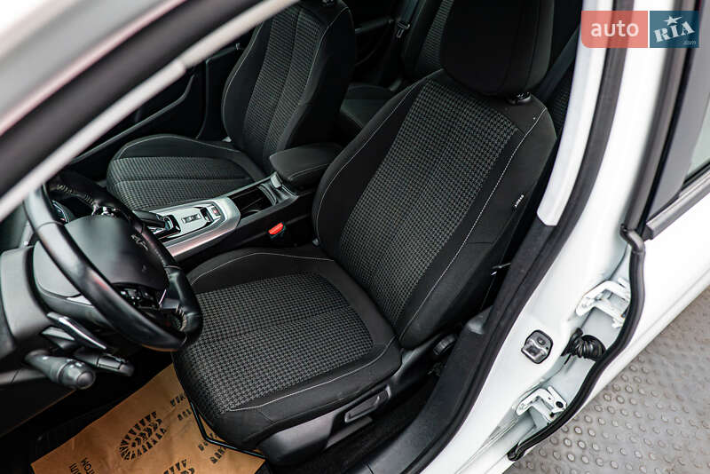 Хэтчбек Peugeot 308 2020 в Киеве