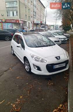 Універсал Peugeot 308 2011 в Сарнах