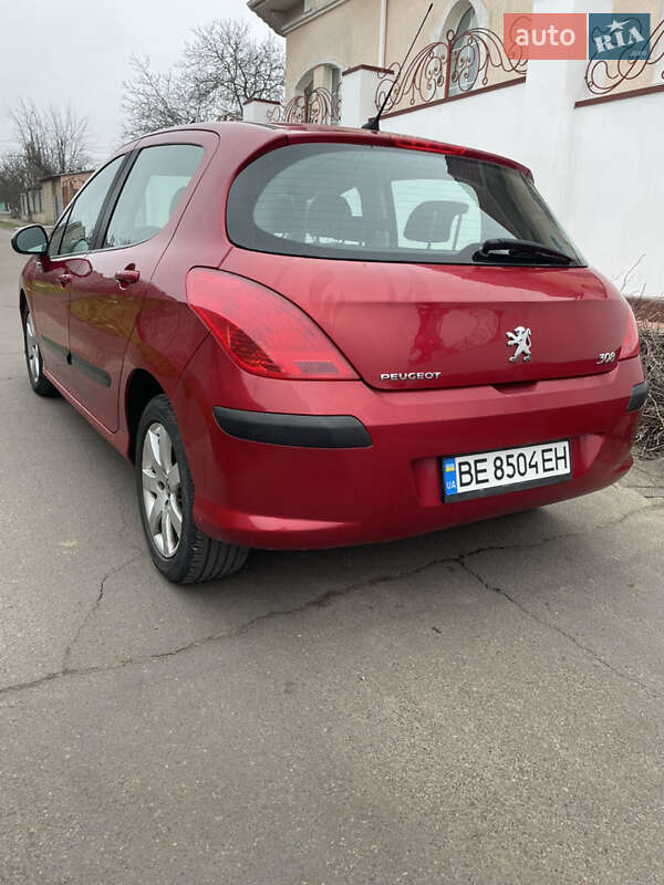 Хэтчбек Peugeot 308 2008 в Николаеве