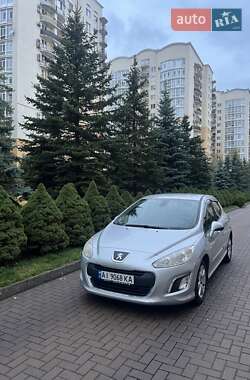 Хетчбек Peugeot 308 2013 в Києві