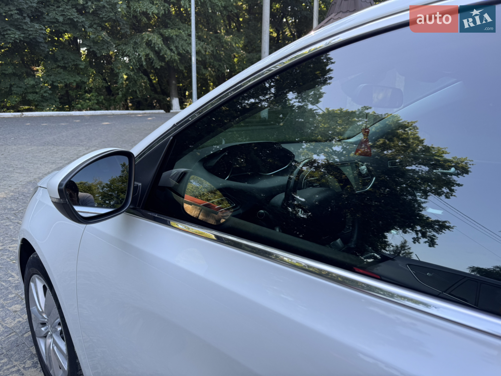 Peugeot 308 2015 VIN VF3LCBHZHFS211812 фото оголошення 25 з 29