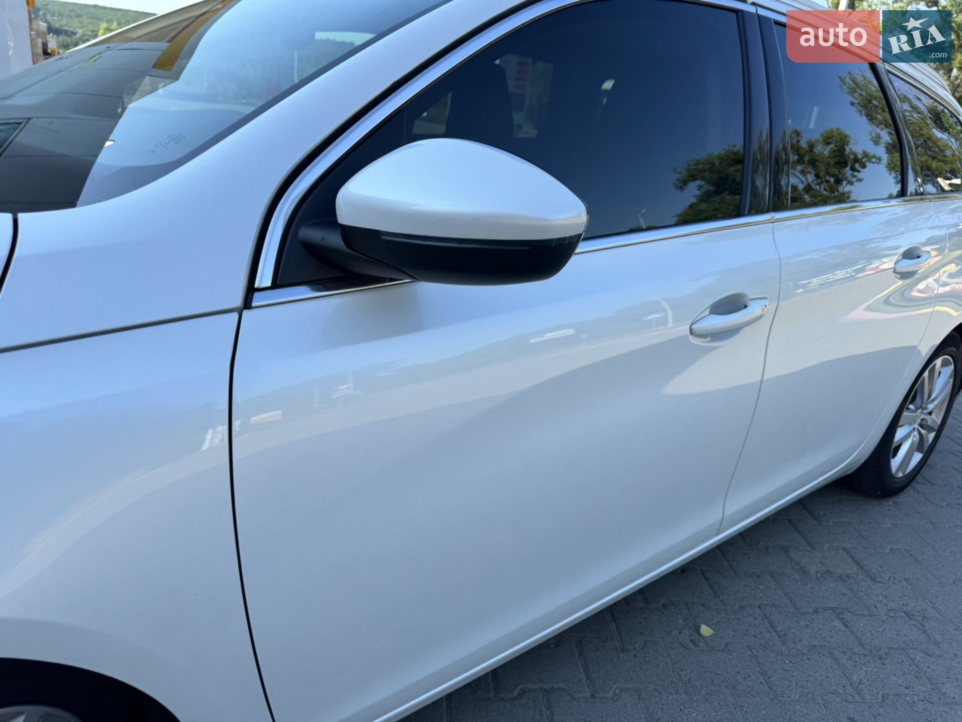 Peugeot 308 2015 VIN VF3LCBHZHFS211812 фото оголошення 27 з 29