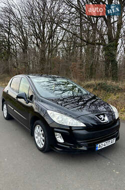 Хетчбек Peugeot 308 2010 в Мукачевому