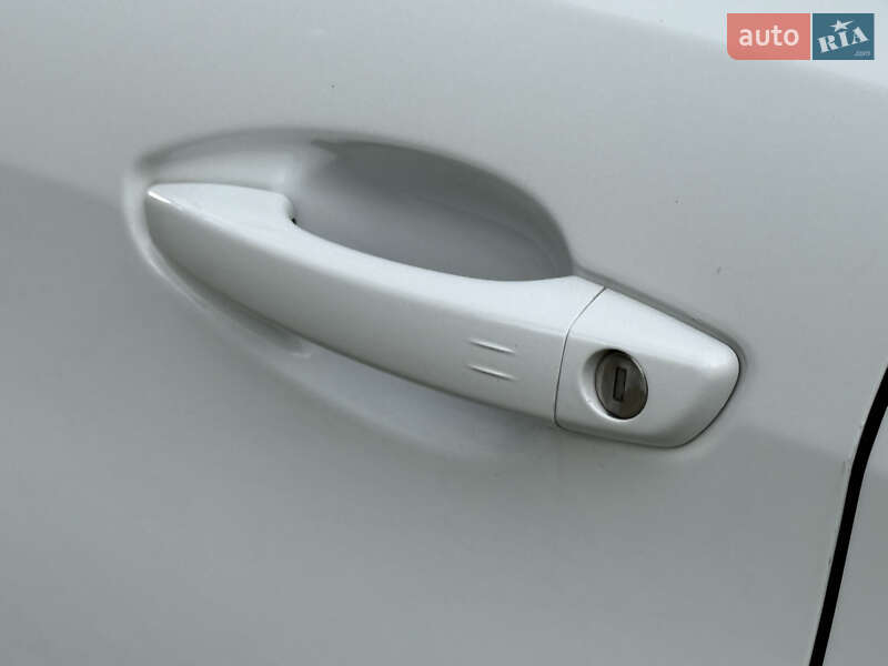 Универсал Peugeot 308 2021 в Дубно