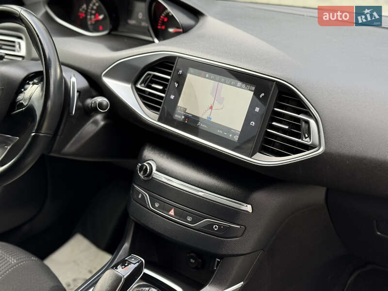 Универсал Peugeot 308 2021 в Дубно