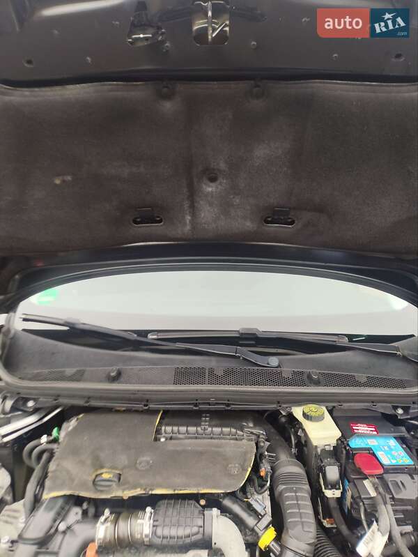 Универсал Peugeot 308 2015 в Луцке фото 28 Универсал Peugeot 308 2015 в Луцке