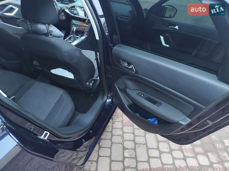 Універсал Peugeot 308 2015 в Бродах фото 21 Універсал Peugeot 308 2015 в Бродах