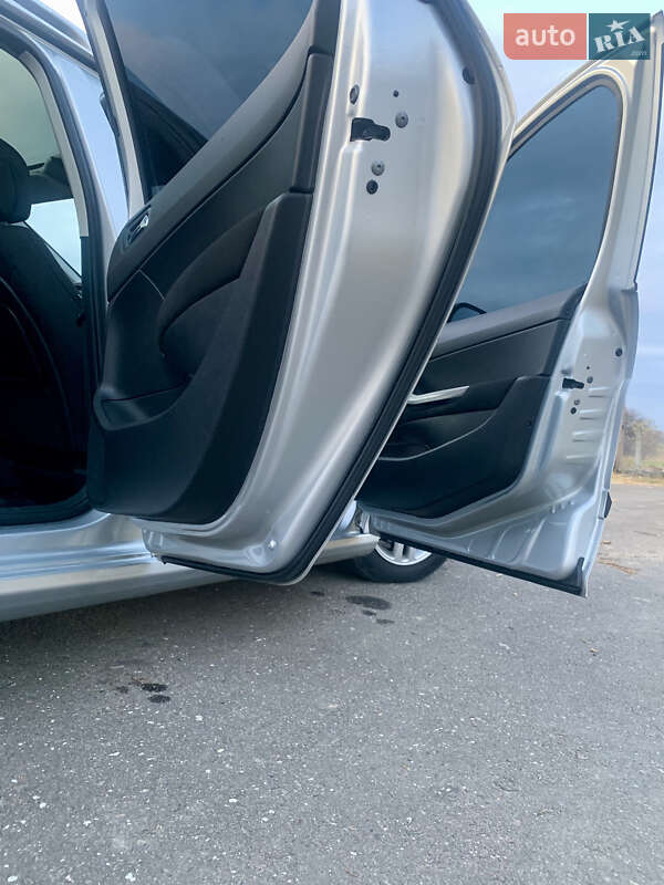 Универсал Peugeot 308 2009 в Буске