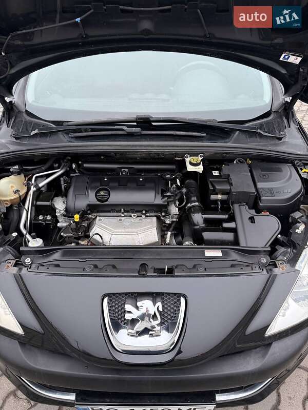 Универсал Peugeot 308 2010 в Львове