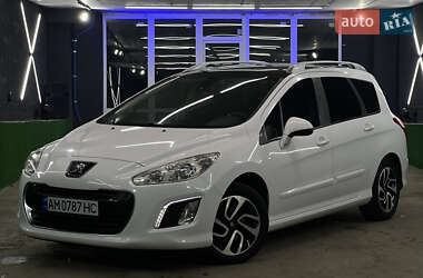 Универсал Peugeot 308 2011 в Киеве